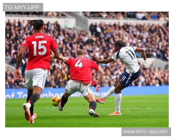 姆伯莫分享德里赫特进球前的鼓励时刻强调足球的不可预测性